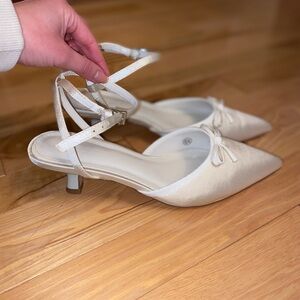 Women’s Cream Pointed Toe Kitten Heel Slingback Pumps